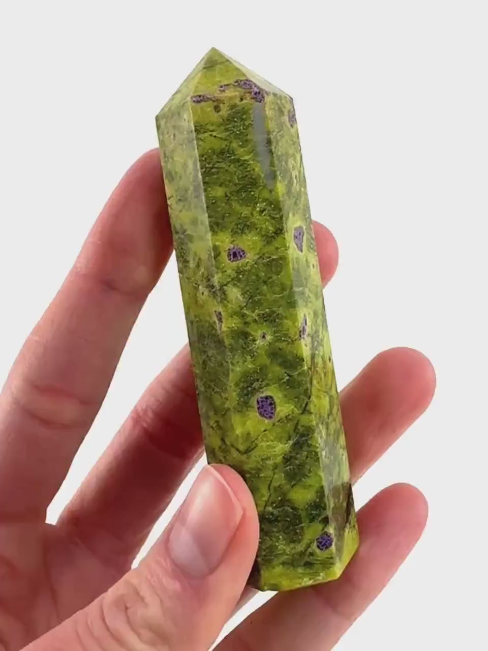 Atlantisite Crystal Point | Stichtite in Serpentine from Tasmania