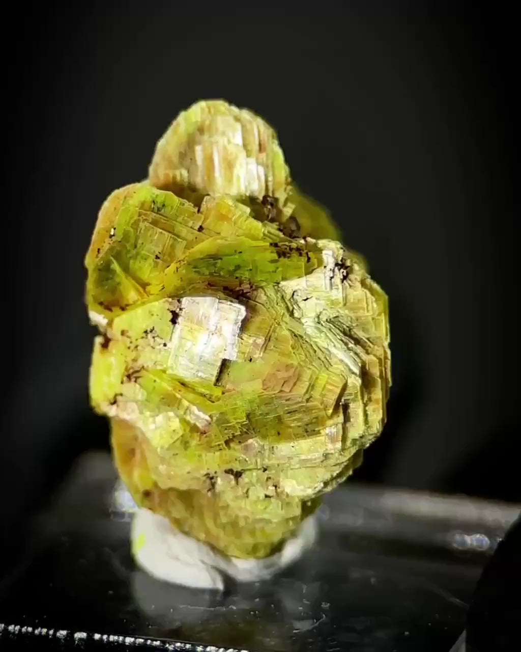 Uranocircite | fluorescent UV reactive crystal, rare mineral specimen from Germany