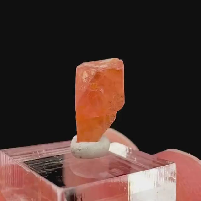 Rhodochrosite | pink crystal, mineral specimen from Pakistan