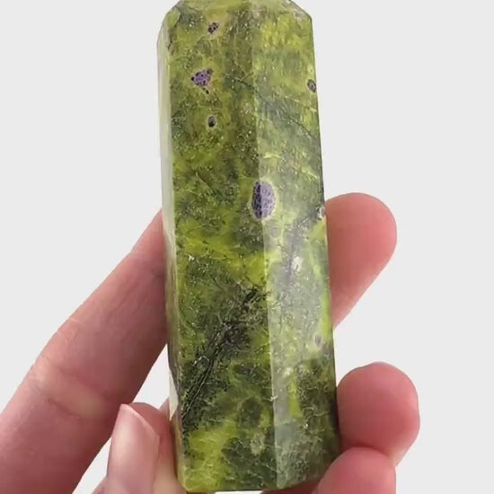 Atlantisite Crystal Point | Stichtite in Serpentine from Tasmania