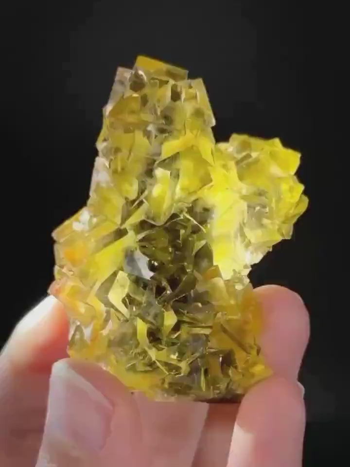 Okorusu Fluorite (Namibia) | “Honey Pocket” fluorite cluster, yellow fluorite crystal, mineral specimen