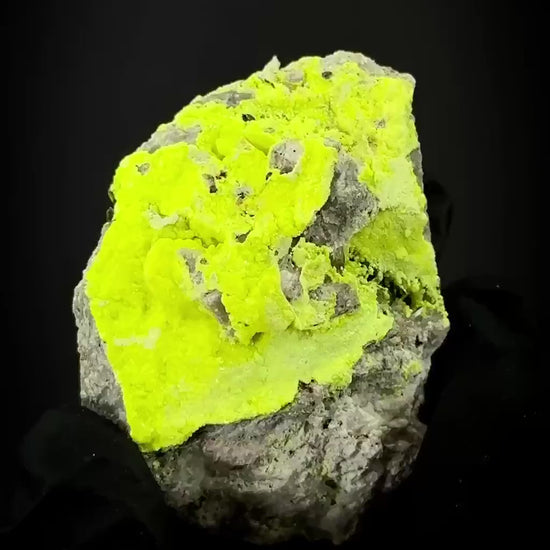 Autun | fluorescent UV reactive crystal, rare mineral specimen from Portugal
