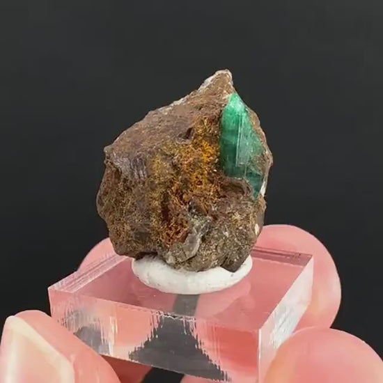 Emerald on Matrix | natural green crystal, mineral specimen from Pakistan