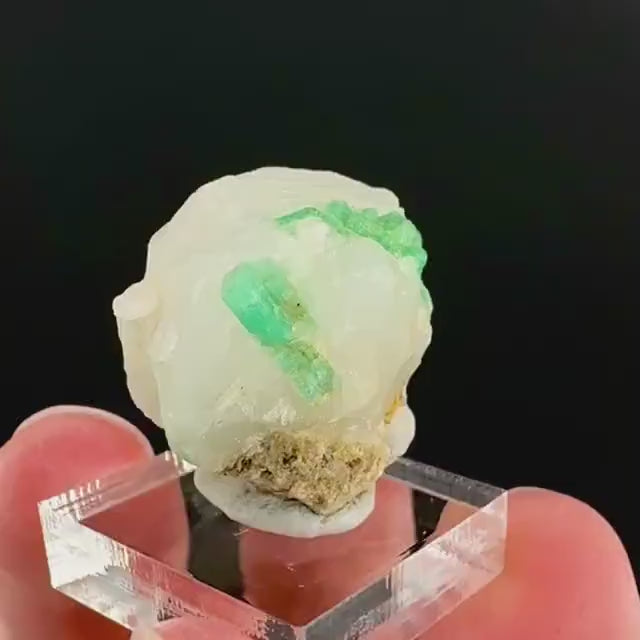 Emerald on Matrix | natural green crystal cluster, raw mineral specimen (Pakistan)
