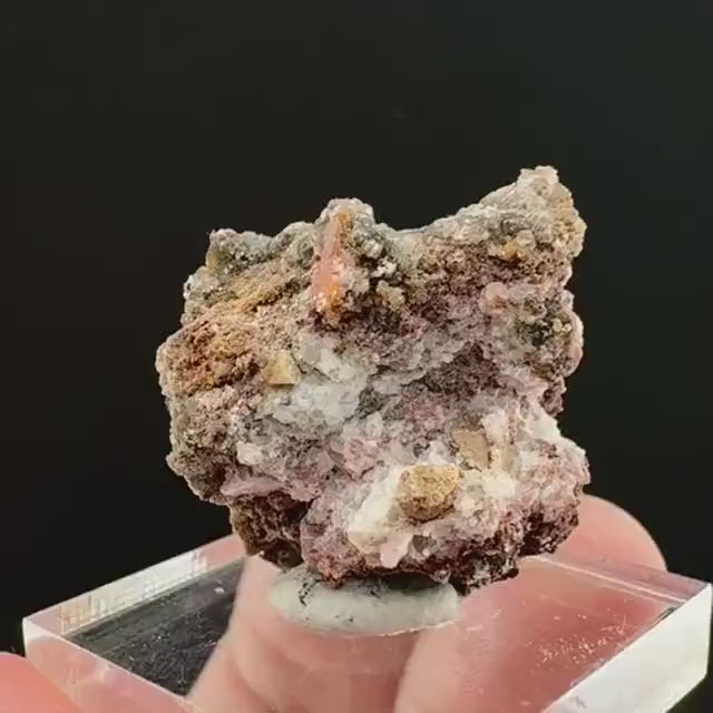 Wulfenite (Arizona, USA) | orange wulfenite crystal, mineral specimen
