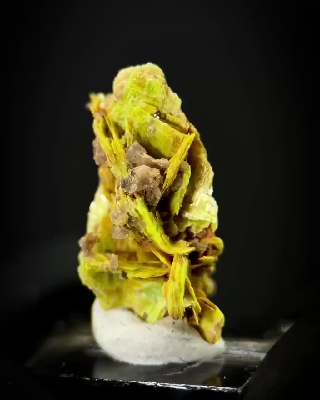 Uranocircite | fluorescent UV reactive crystal, rare mineral specimen from Germany