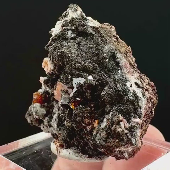 Wulfenite (Arizona, USA) | orange wulfenite crystal, mineral specimen