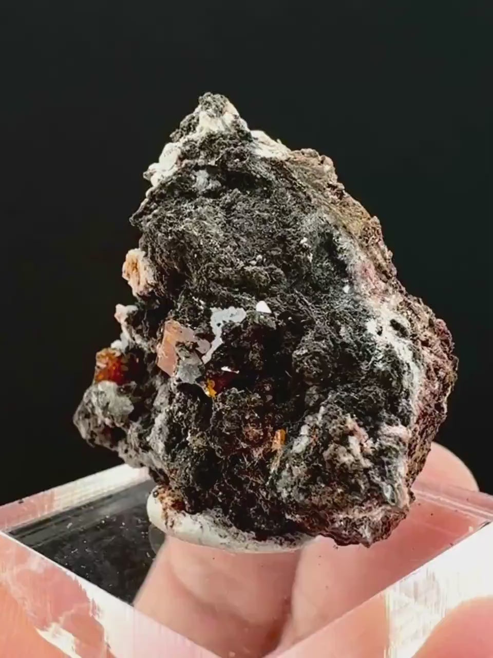 Wulfenite (Arizona, USA) | orange wulfenite crystal, mineral specimen