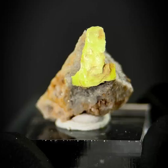 Uranocircite | fluorescent UV reactive crystal, rare mineral specimen from Germany