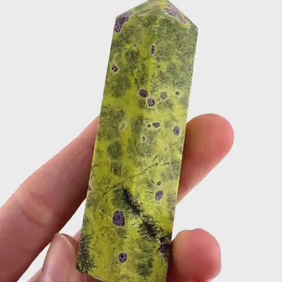 Atlantisite Crystal Point | Stichtite in Serpentine from Tasmania