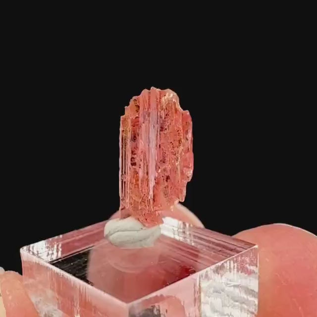Vayrynenite | Pink crystal, rare mineral specimen from Pakistan