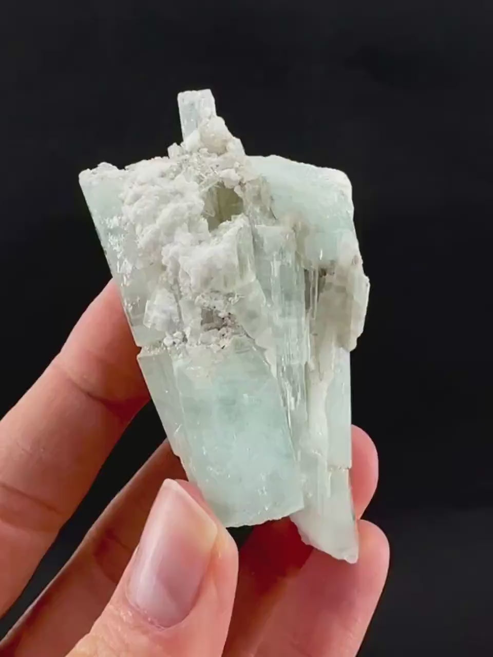 Aquamarine w/ Albite (Pakistan) | natural aquamarine crystal, mineral specimen